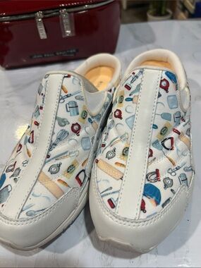 Easy Spurit White Slip-On Shoes with Multicolor  Print